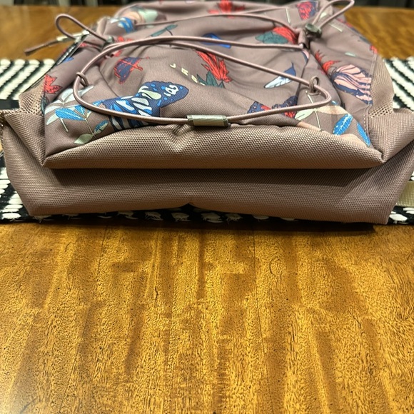 THE NORTH FACE WOMEN'S JESTER BACKPACK 22 Liters - Picture 12 of 15